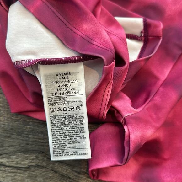 babyGAP 4T Tie Dye Two Piece Rashguard Swimsuit - Picture 6 of 9